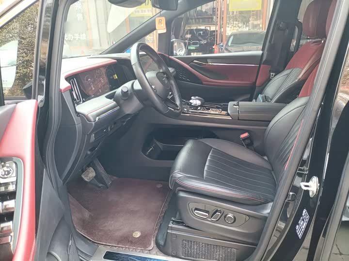 Фото 15 - GAC Trumpchi M8