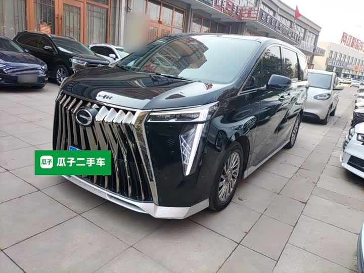 Фото 2 - GAC Trumpchi M8