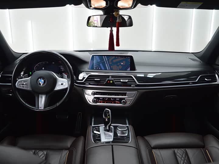 Фото 7 - BMW 7 Series