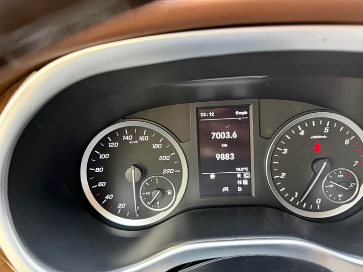 Фото 30 - Mercedes-Benz Vito