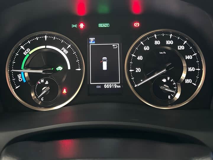 Фото 8 - Toyota Alphard