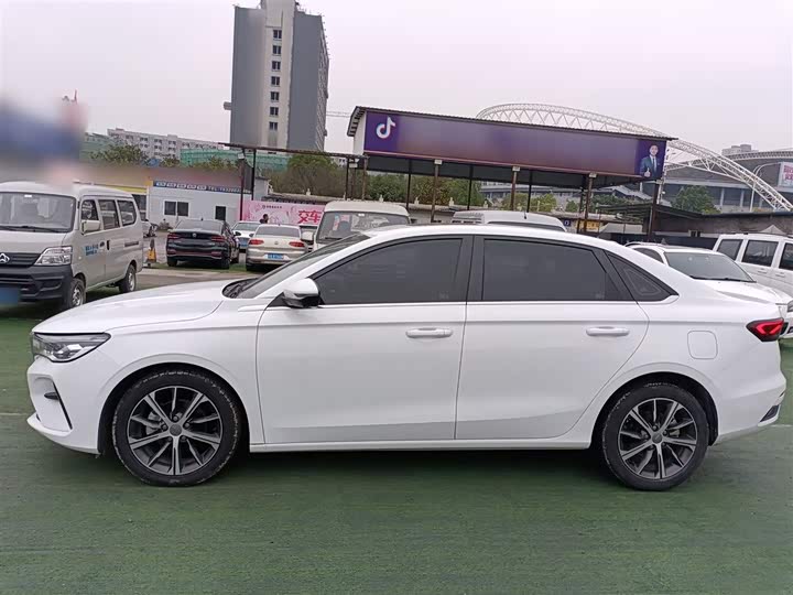 Фото 5 - Geely Emgrand