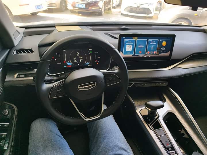 Фото 10 - Geely Preface