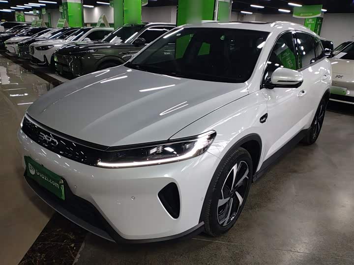 Фото 2 - BYD Sea Lion 05 DM-i Hybrid