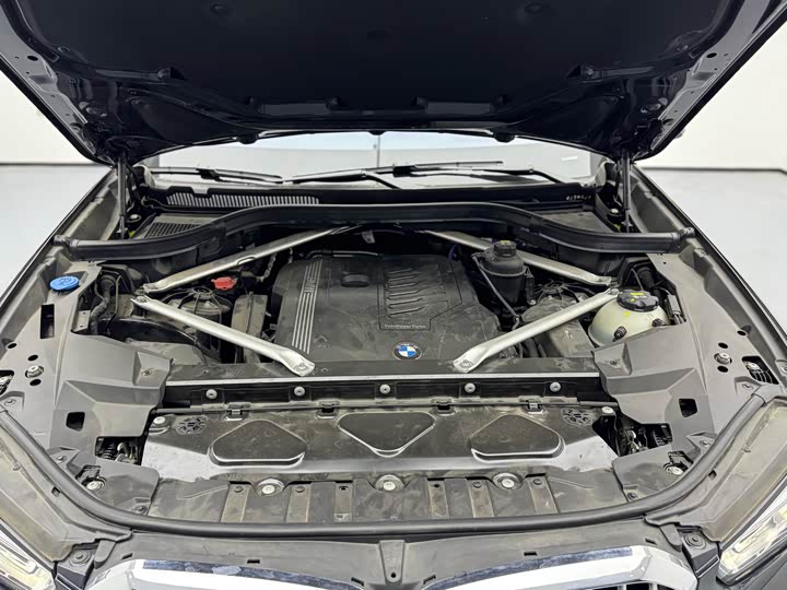 Фото 13 - BMW X5