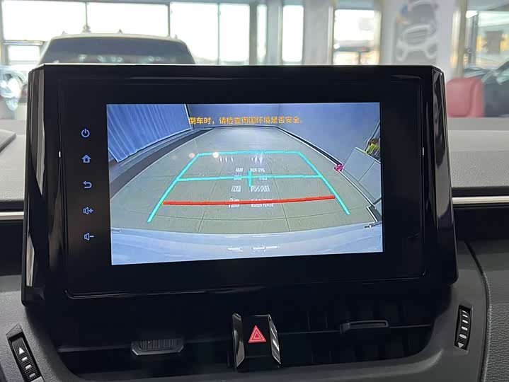 Фото 15 - Toyota Corolla