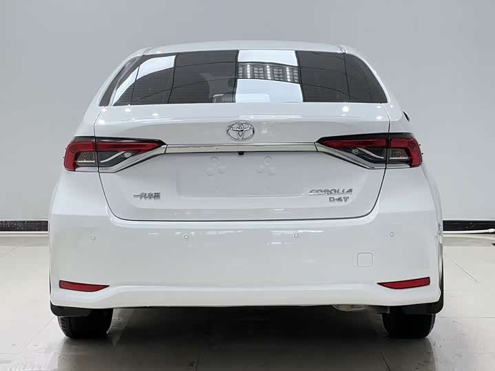 Фото 4 - Toyota Corolla