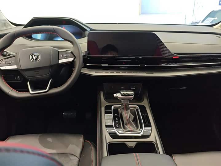 Фото 12 - Changan CS55 Plus