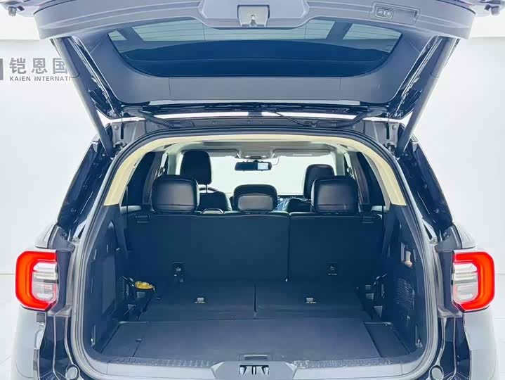 Фото 17 - Ford Explorer