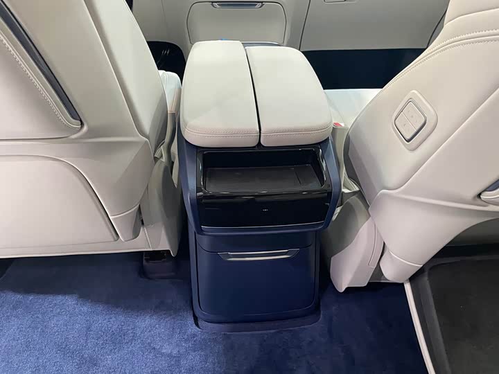 Фото 18 - Buick GL8 Century