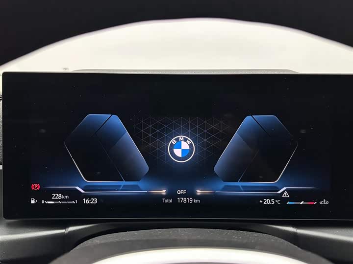 Фото 14 - BMW 3 Series