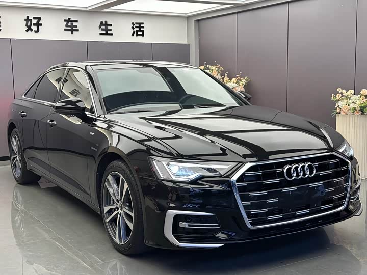 Фото 3 - Audi A6L