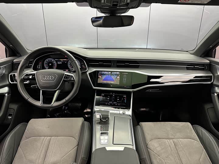 Фото 4 - Audi A6L