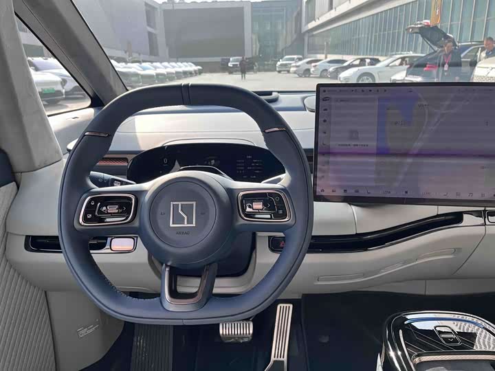 Фото 30 - Zeekr Mix