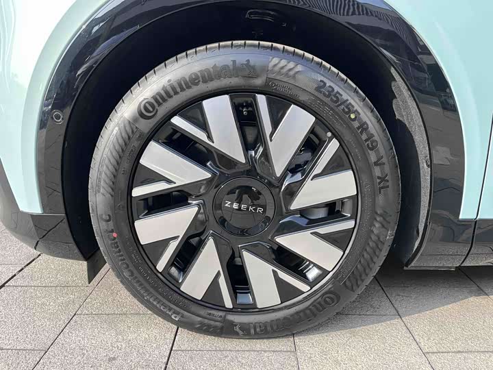 Фото 4 - Zeekr Mix