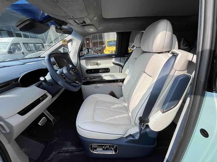 Фото 7 - Zeekr Mix