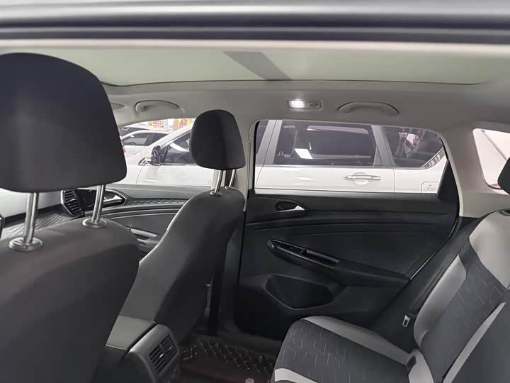 Фото 12 - Jetta VS7