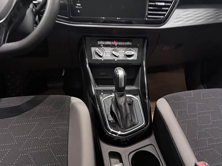 Фото 13 - Jetta VS7