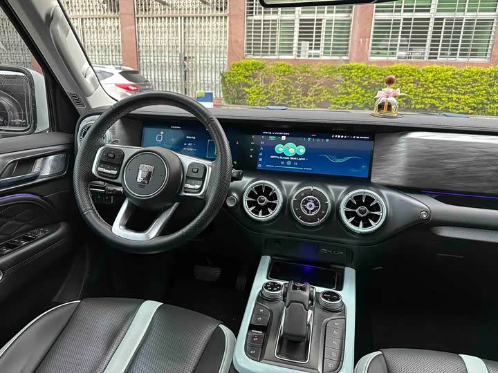 Фото 19 - Tank 300