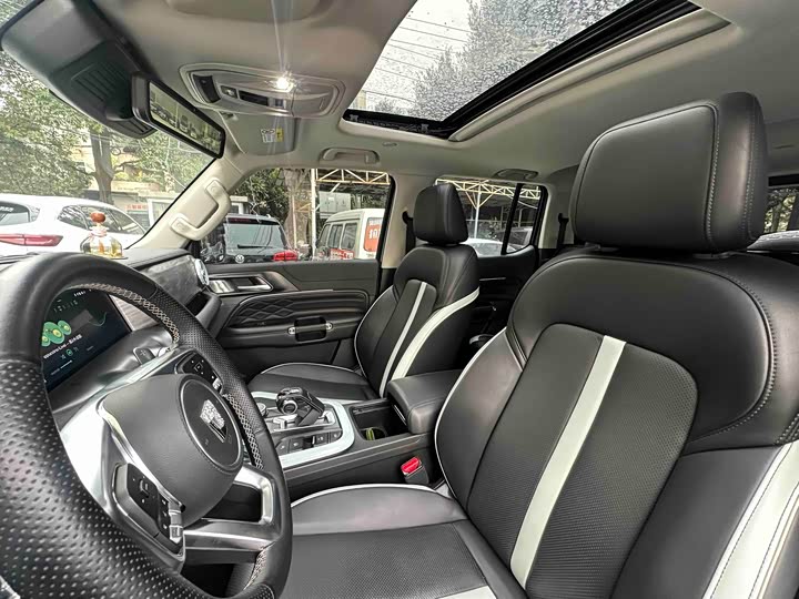 Фото 25 - Tank 300