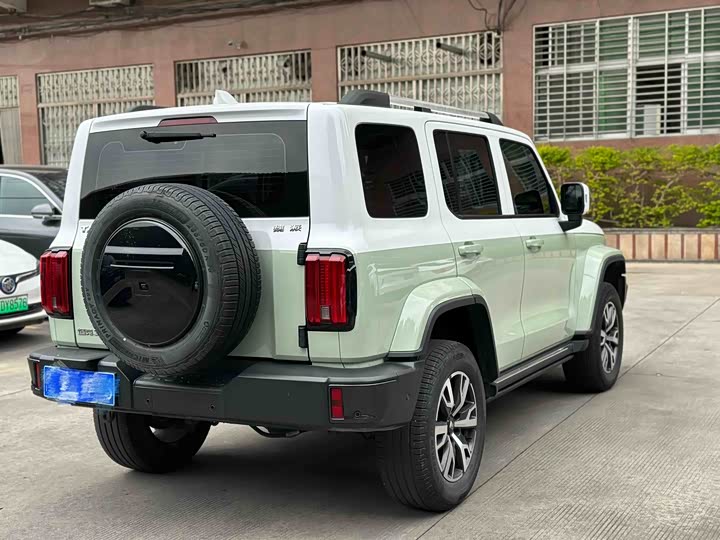 Фото 9 - Tank 300