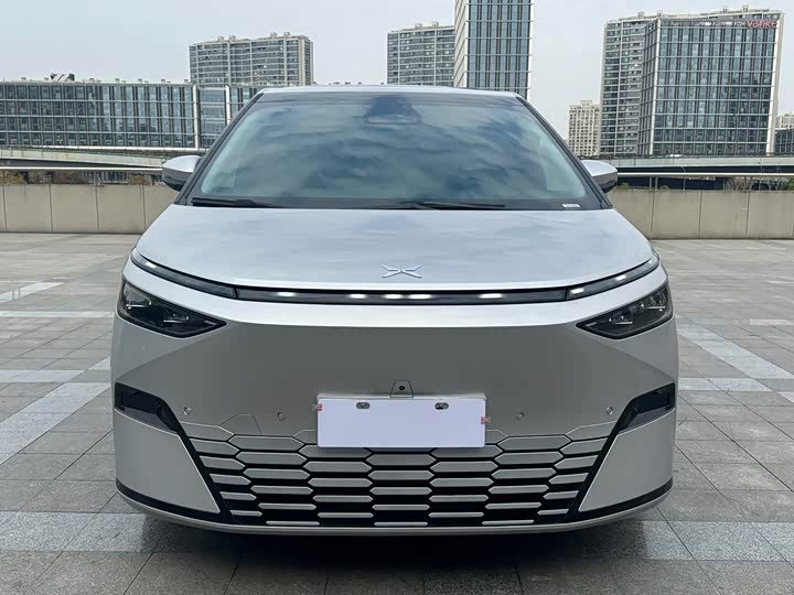 Фото 3 - XPeng X9