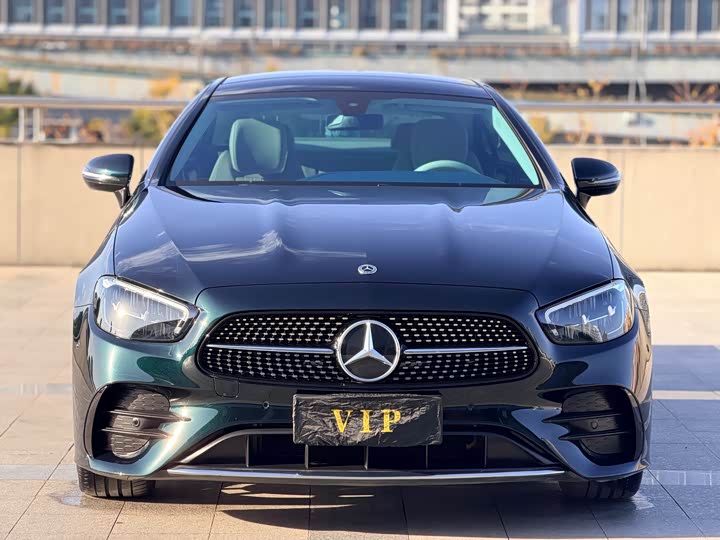 Фото 2 - Mercedes-Benz E-Class