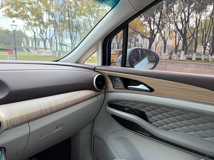 Фото 25 - Dongfeng Forthing Yacht