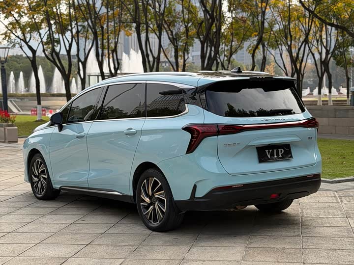 Фото 4 - Dongfeng Forthing Yacht