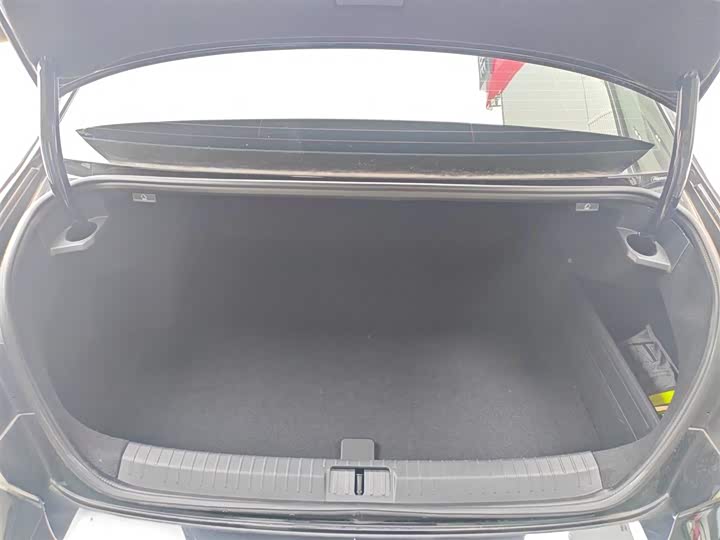 Фото 9 - Volkswagen Magotan