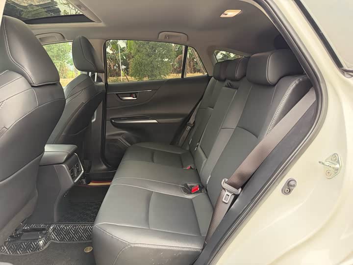 Фото 7 - Toyota Venza