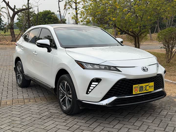 Фото 9 - Toyota Venza