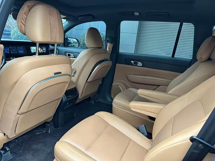 Фото 10 - LiXiang One