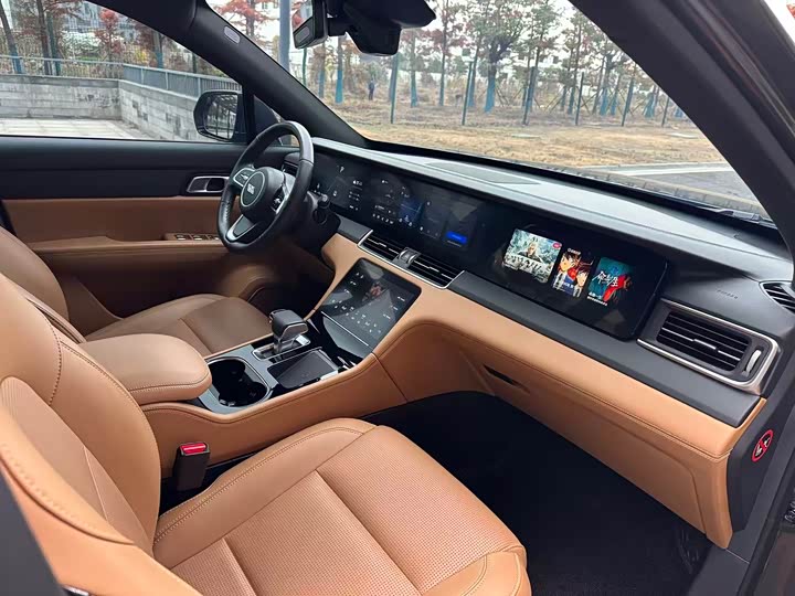 Фото 6 - LiXiang One