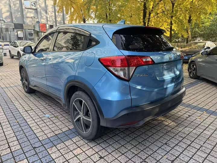 Фото 5 - Honda Vezel