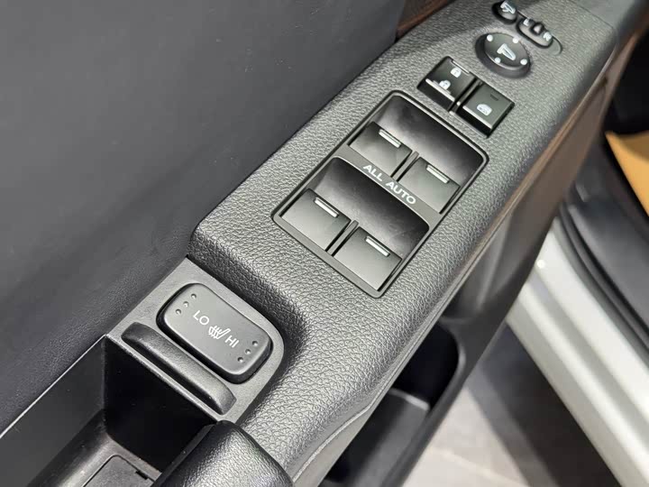 Фото 18 - Honda Odyssey