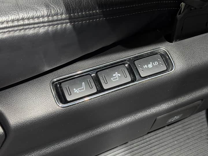 Фото 9 - Honda Odyssey