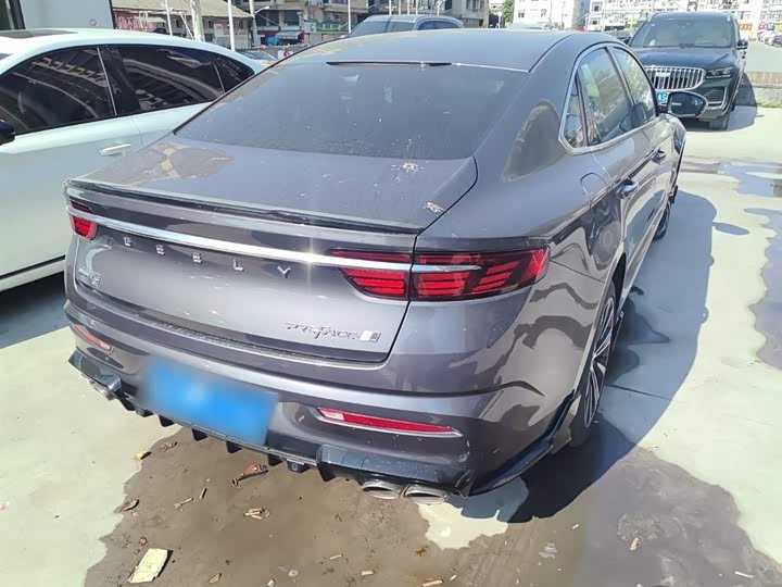 Фото 7 - Geely Preface