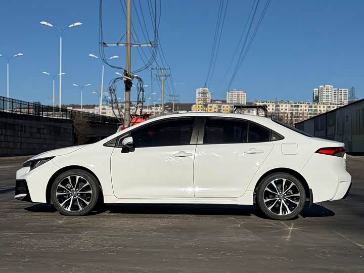 Фото 2 - Toyota Levin