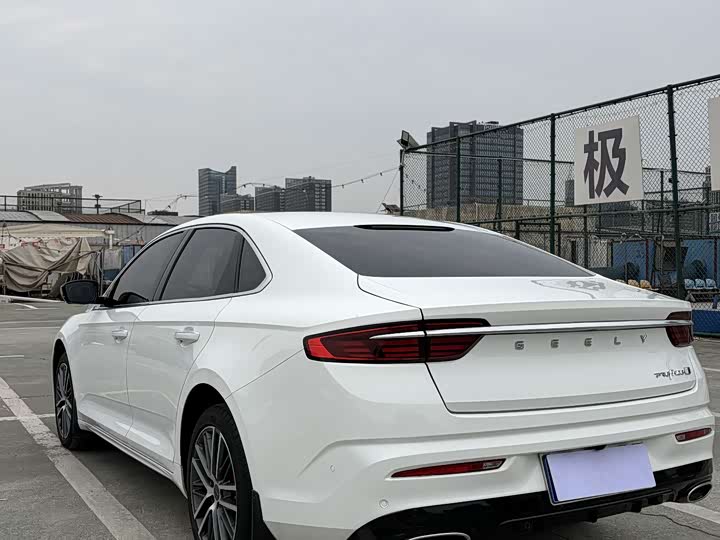 Фото 5 - Geely Preface