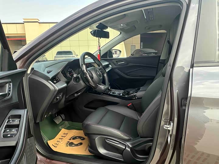 Фото 11 - MG Motor 5