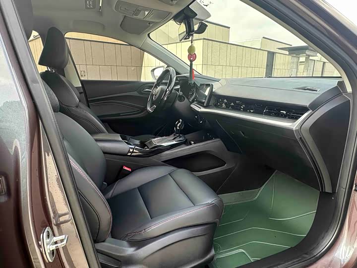 Фото 15 - MG Motor 5