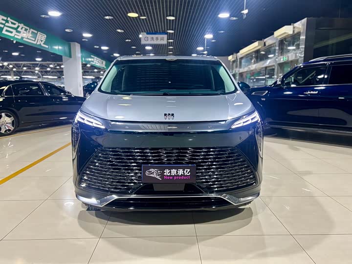 Фото 2 - Buick GL8 Century