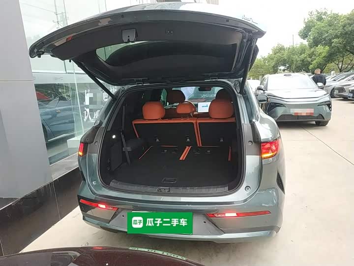 Фото 9 - BYD Tang L