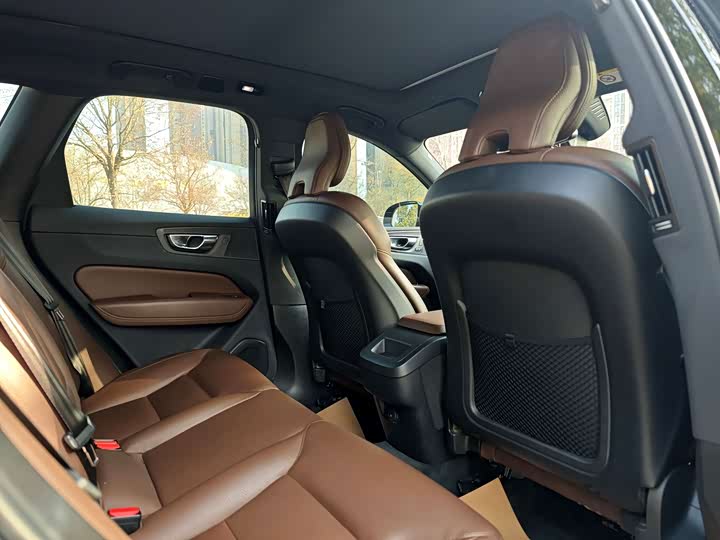 Фото 5 - Volvo XC60