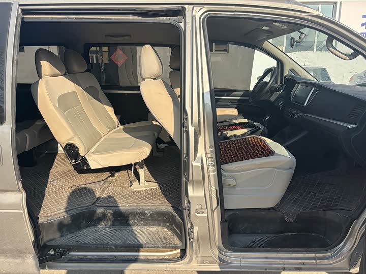 Фото 10 - Dongfeng Forthing Lingzhi M5