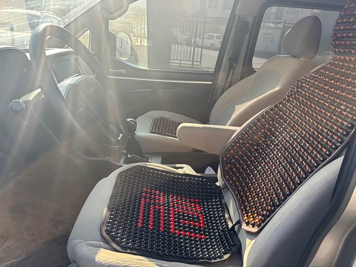 Фото 8 - Dongfeng Forthing Lingzhi M5