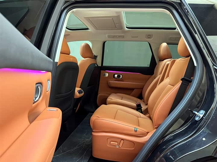 Фото 10 - Leapmotor C16