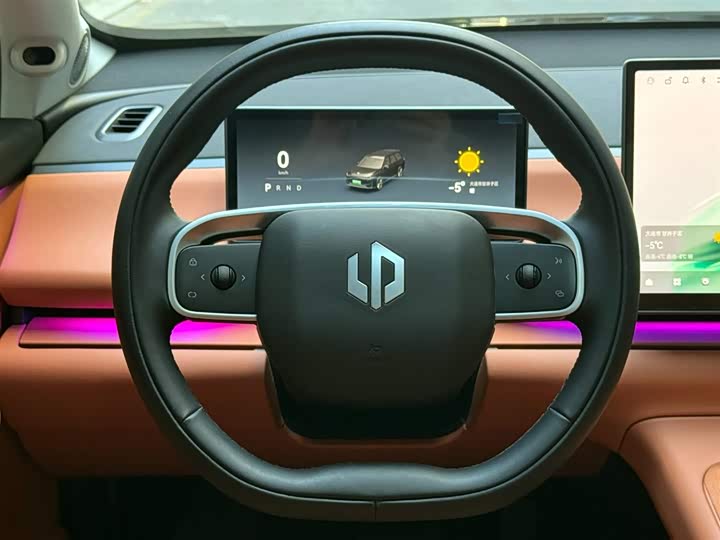 Фото 12 - Leapmotor C16