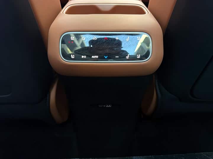 Фото 15 - Leapmotor C16